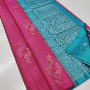 Mangalvastram Woven Soft Silk Saree