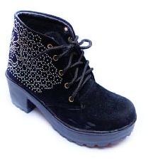 Ladies Pink Sports Shoes