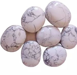 Howlite Palm Stone