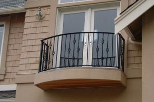 iron balcony railing