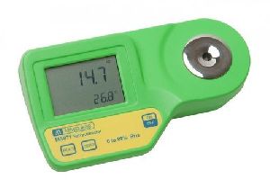 Digital refractometer