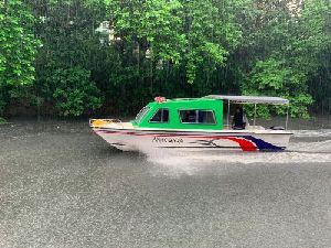 Anaconda FRP Boat With Cabin