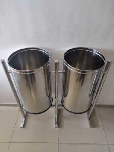 SS Pole Mounted Dual Dustbin