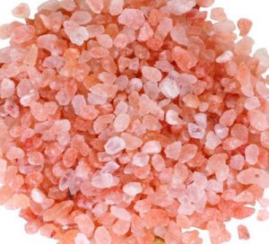 Himalayan pink rock salt granules