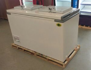 Eutectic freezer