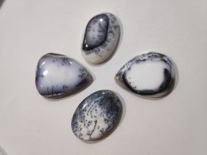 dendrite opal stone