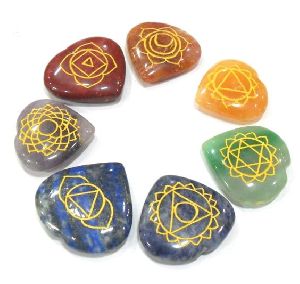 7 Chakra Engraved Heart Reiki Set