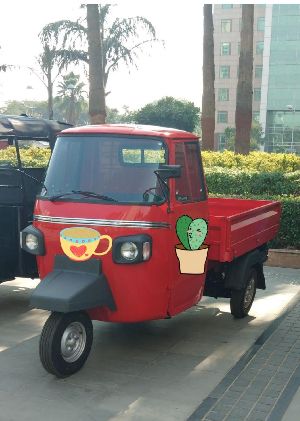 D+5 Three Wheeler