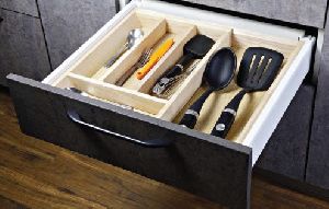 Wooden Adjustable Cutlery Box