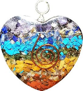 7 Chakra Crystal Healing Orgone Heart Shape Pendant with Copper Wire