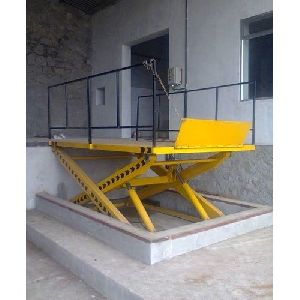 Pit Mounted Scissor Lift with Flap and Railings