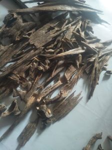 Agarwood chips.