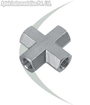 Pipe Cross