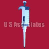 Grand 6 Plastic Pipette