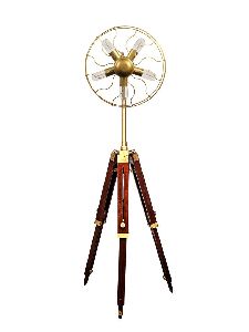 Wooden Tripod 5 Light Fan