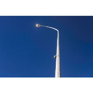 Single Arm Street Light Poles