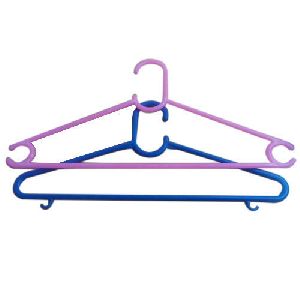 plastic cloth hanger