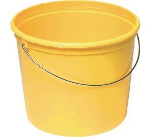 16 LTR Plastic Bucket with Steel Handle