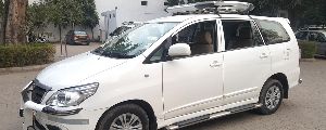 BOOK INNOVA SUV IN VARANASI