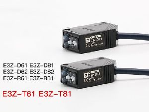 OMRON E3Z-D81 12V-24VDC 3 Pin PNP Output Photoelectric Automation Sensor Switch
