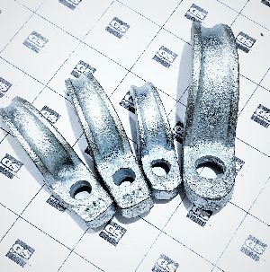 CONDUIT STRAP / CLAMP