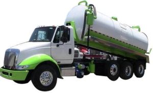 Sewage suction truck