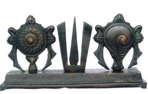 Brass Antique Showpiece