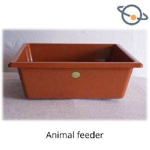 Animal Feeder