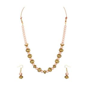 MNT1346 Pearl Jewellery Set