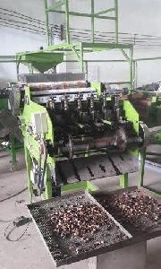 cashew cutting machine