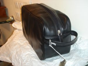 leather travel bag