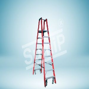 Self Supported Trestle Ladder With Foldable Platform