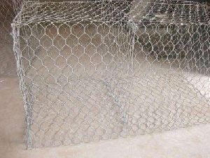 hexagonal wire netting boxes