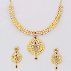 Gold Forming Necklace Set
