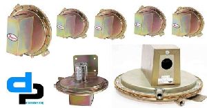 Dwyer Single and Dual Pressure Switch
