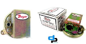 Dwyer Compact Low Differential Pressure Switch