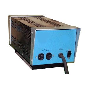 Line voltage regulator