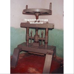 camphor slab pressing machine