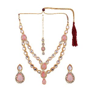 Layered faux kundan bridal earrings maang tikka necklace set