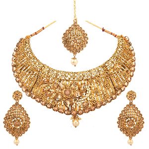 crystal pearl wedding temple choker earrings maang tikka set