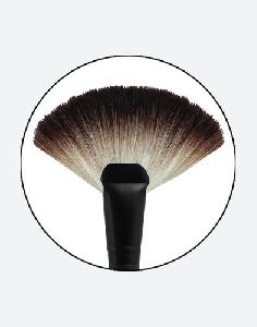 Plastic Body Face Fan Brush