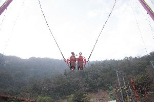Reverse Bungee Jumping Setup
