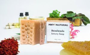 Honey Comb Luxury Soap with Oatmeal & Kesar