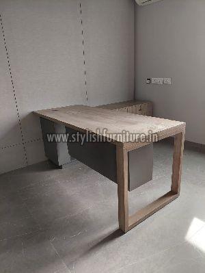 Wooden Office Table