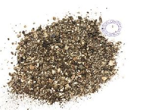Exfoliated Silver Vermiculite Flakes