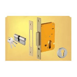 Deadlatch Door Lock