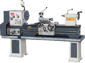 All Geared Medium Duty Lathe Machine