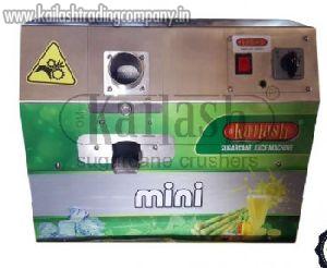 Portable sugarcane crusher