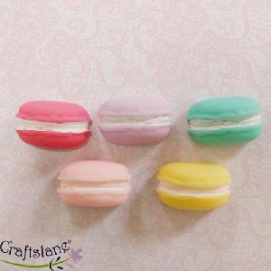 Miniature Macarons