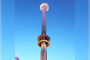Amusement Park Free Fall Tower Ride